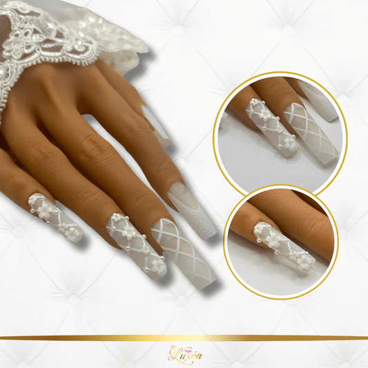 Lace Bridal Elegance Press-On Nail Set