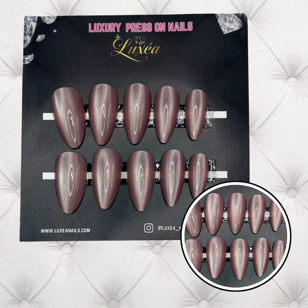 Cat Eye Press-On Nails – Mystical Nude | Almond Shape | Shimmer Glow